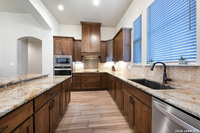 105 Bobby Lynn Adkins, TX 78101
